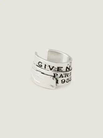 メタルとエナメル製のGivenchy テープ イヤーカフ