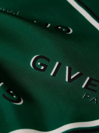 シルク製 Givenchy シャドウ スモール・スクエア