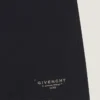 Givenchyのスタンププリント入りフリース素材のバーミューダショーツ Givenchyのスタンププリント入りフリース素材のバーミューダショーツ