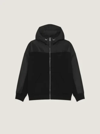 ポリファイユ素材のウィンドブレーカー、Givenchy Parisの刺繍入り ポリファイユ素材のウィンドブレーカー、Givenchy Parisの刺繍入り