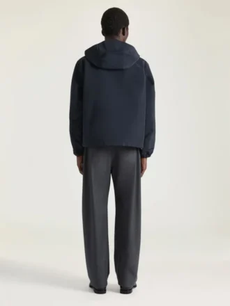 ポリファイユ素材のウィンドブレーカー、Givenchy Parisの刺繍入り