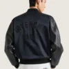 レザーとサテン製のボンバージャケット。Givenchy Parisの刺繍入り レザーとサテン製のボンバージャケット。Givenchy Parisの刺繍入り