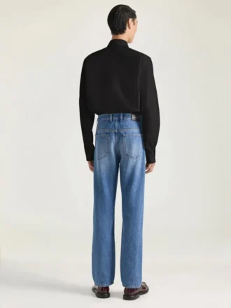 Givenchyの刺繍をあしらったポプリン素材のSlim Fitシャツ