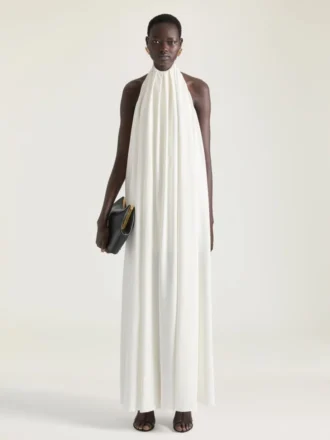 クレープ・キャディ素材のホルターネック・イブニングドレス