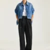 ミディアムブルーのデニム製トラペーズジャケット ミディアムブルーのデニム製トラペーズジャケット