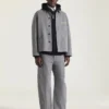 ヘリンボーンデニムジャケット、Givenchy Parisの刺繍入り ヘリンボーンデニムジャケット、Givenchy Parisの刺繍入り