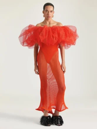 メッシュ素材のロングフリルドレス