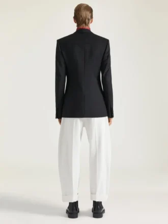 ウールモヘア製のフィット感のあるタキシードジャケット