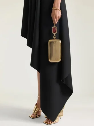 クリスタルジュエルをあしらったメタル製イブニングクラッチ