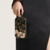 フローラル刺繍とリボン付きイブニングクラッチ フローラル刺繍とリボン付きイブニングクラッチ