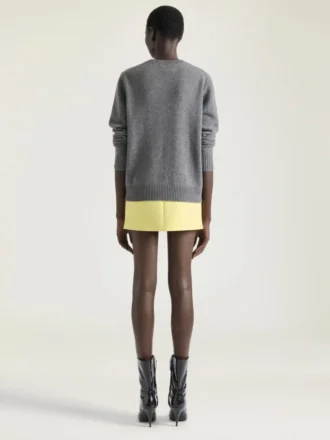 Givenchyのシグネチャーをあしらったウール・カシミア製セーター