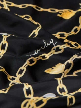 ラッキーチャーム シルク製スモールスクエア